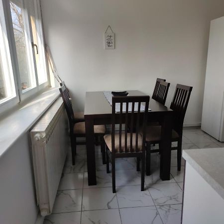 Апартаменти Apartman M&M'S Карловаць Екстер'єр фото